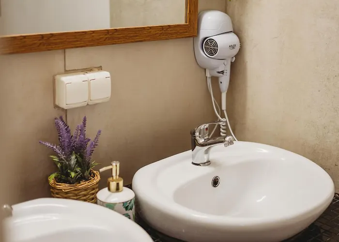 Unique 2 Bedroom In The Old Town 아파트 *