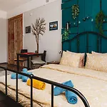 Unique 2 Bedroom In The Old Town *