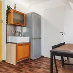 Apartment Unique 2 Bedroom In The Old Town